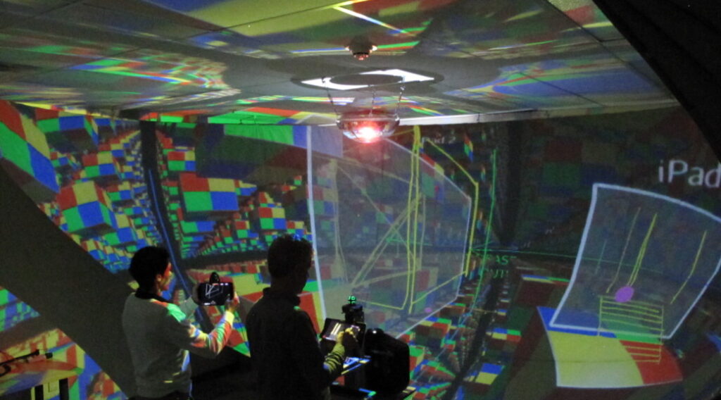 Hyve-3D: A New Embodied Interface for Immersive Collaborative 3D ...